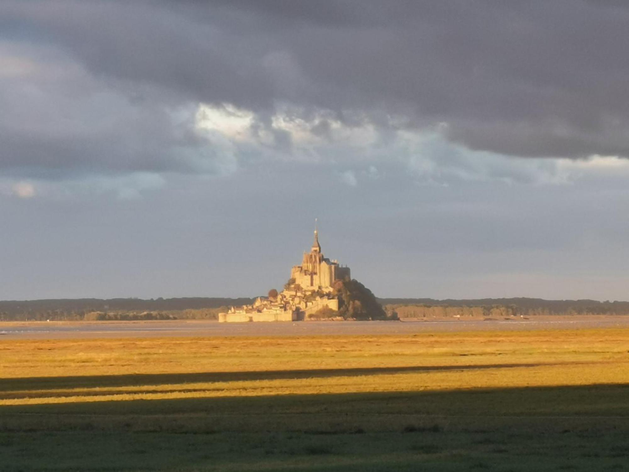 Entre Mont St Michel Et Merveille Vains المظهر الخارجي الصورة
