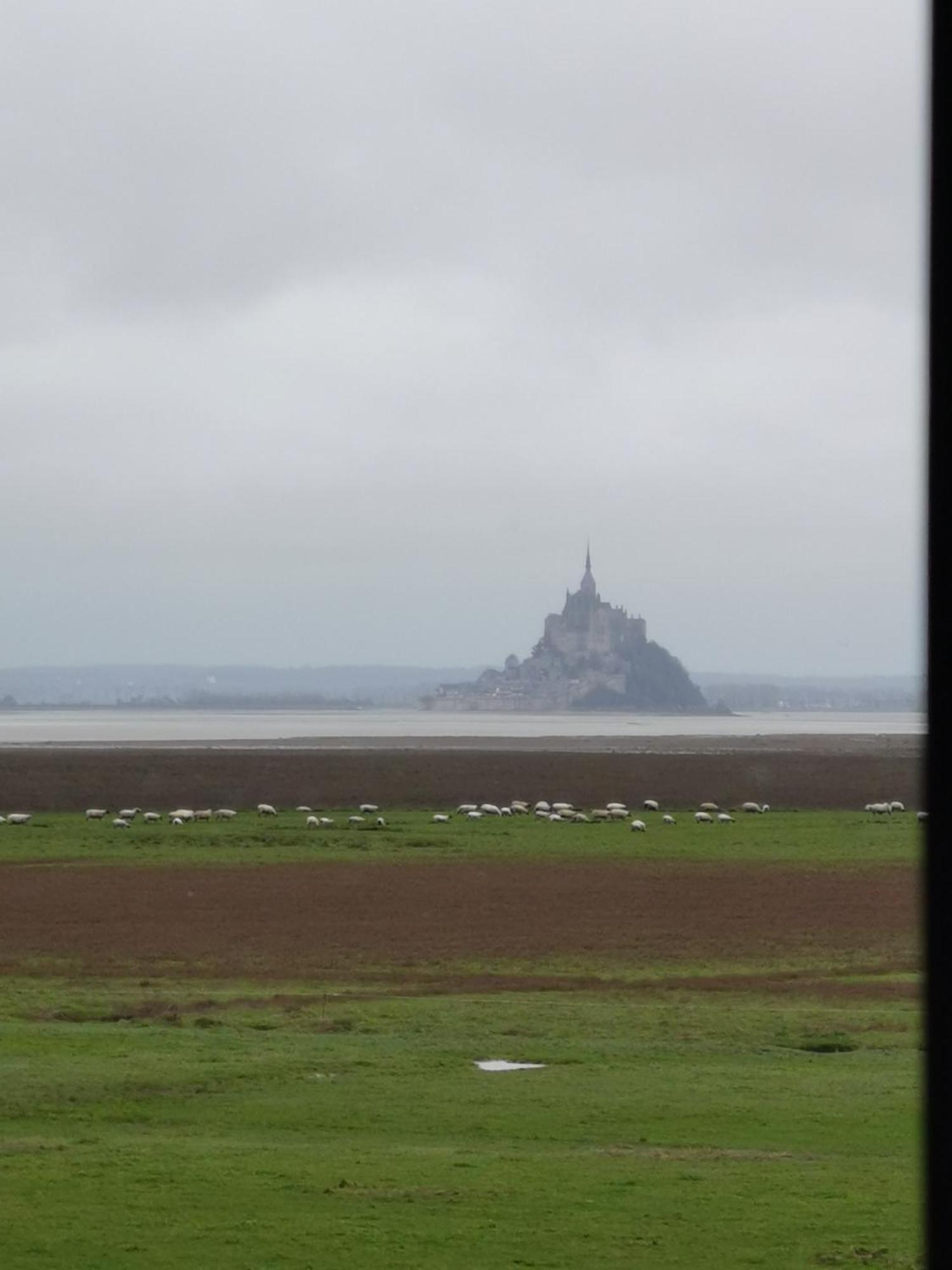 Entre Mont St Michel Et Merveille Vains المظهر الخارجي الصورة